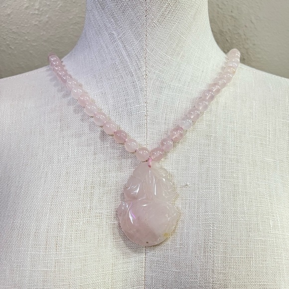 Vintage Carved Rose Quartz Peach Necklace 32” - Picture 1 of 3